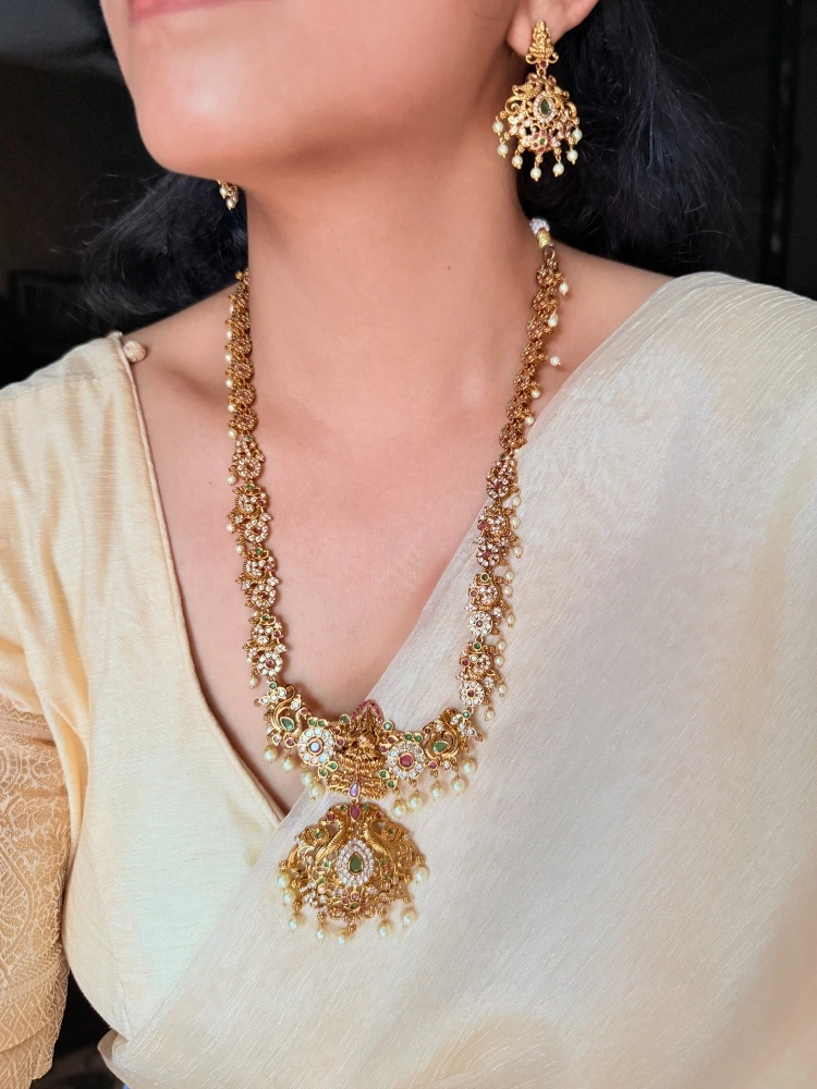temple-ad-long-necklace-set