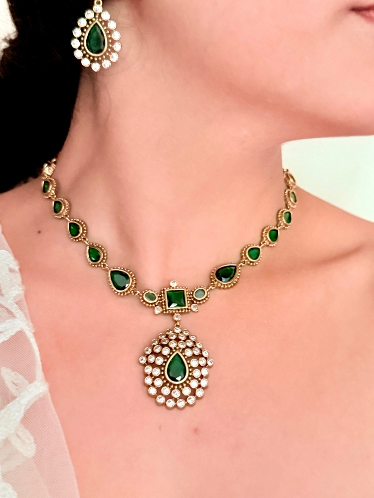 temple-green-ad-necklace-set