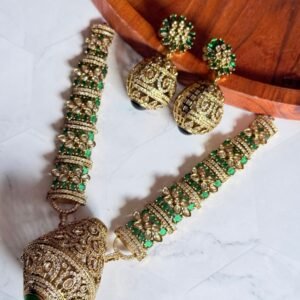 green-ad-stone-necklace-set