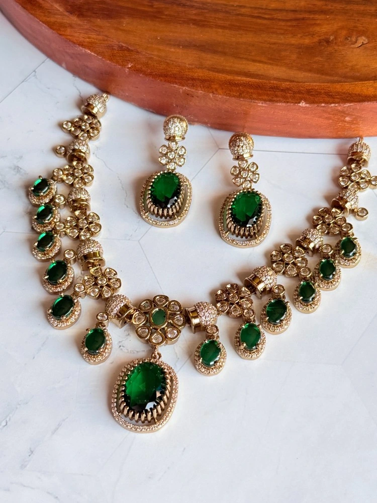 green-victorian-ad-set