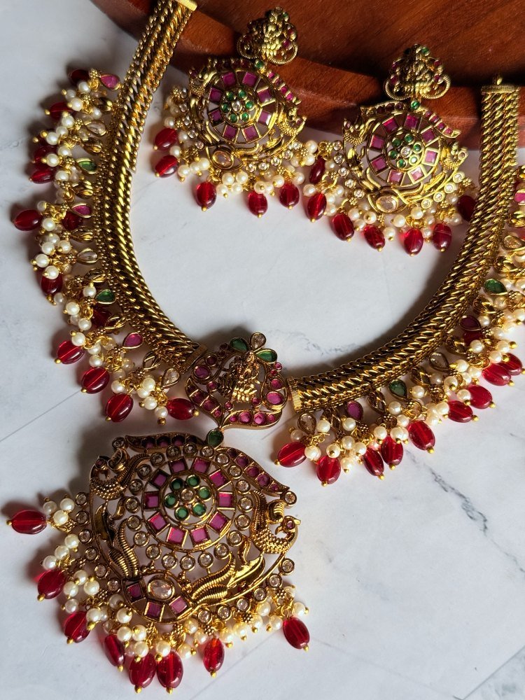 statement-traditional-necklace-set