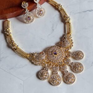 stunning-ad-necklace-set