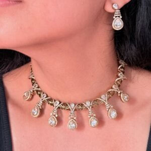 white-ad-necklace-set