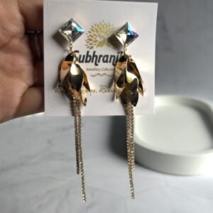 barfi-design-western-long-earrings