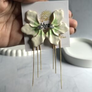 flower-dangler-earrings