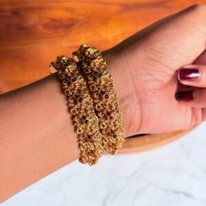 flower-temple-bangle