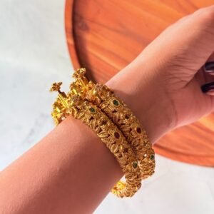 unique-temple-bangle-set