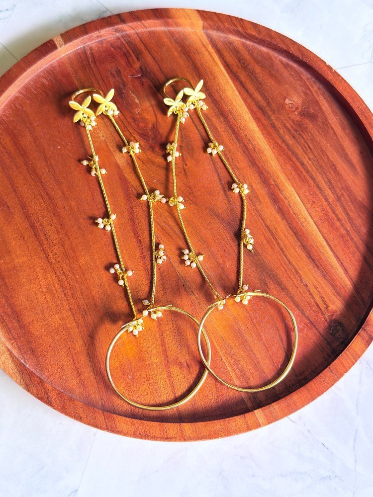 brass-unique-flower-hand-chain