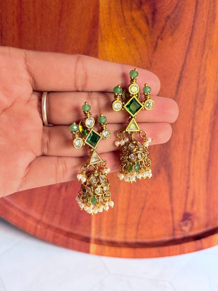 green-ad-jhumkas