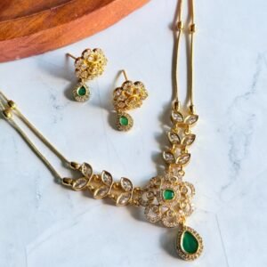 green-double-layer-sleek-necklace