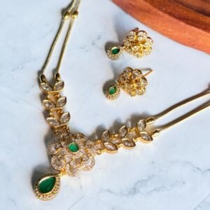 green sleek layered necklace green-sleek-layered-necklace