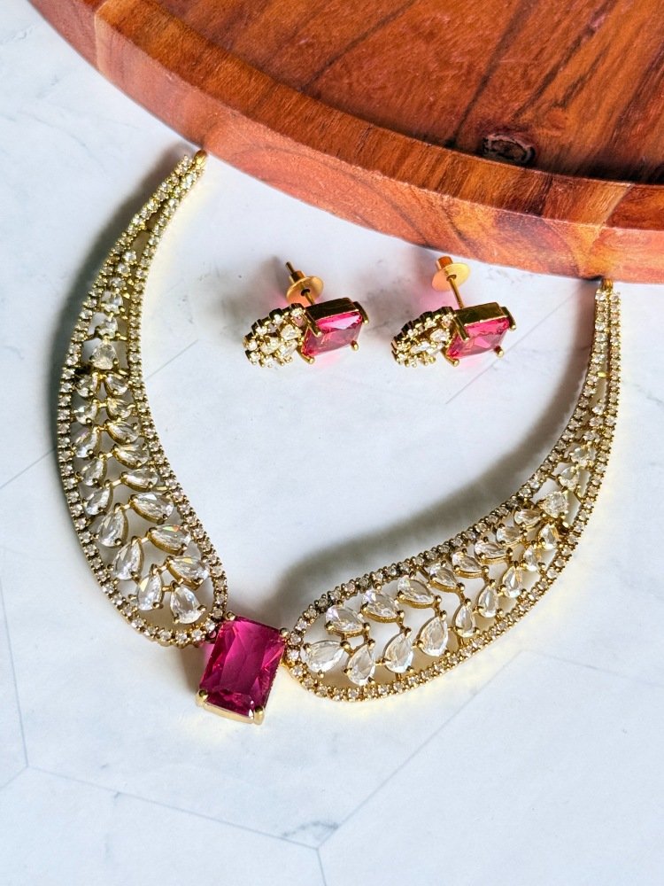 red-victorian-ad-set