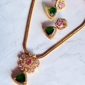 stone-flower-golden-necklace-set