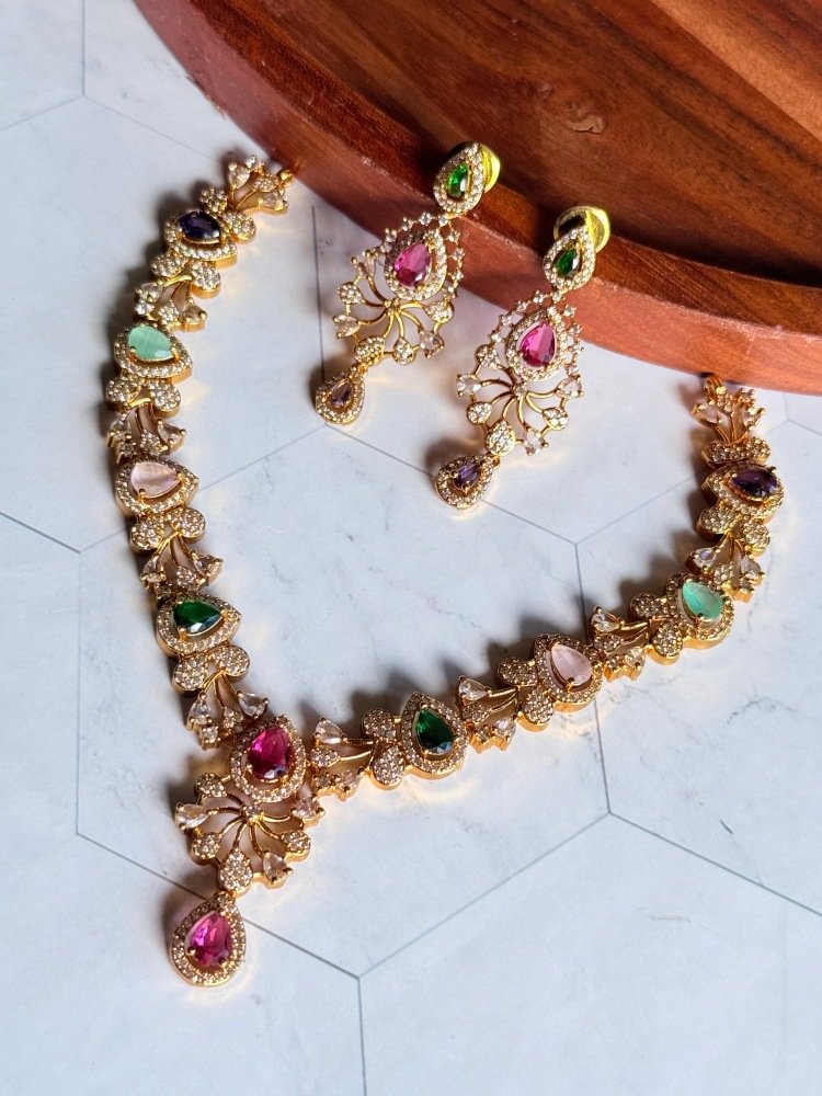 traditional-stone-necklace-set
