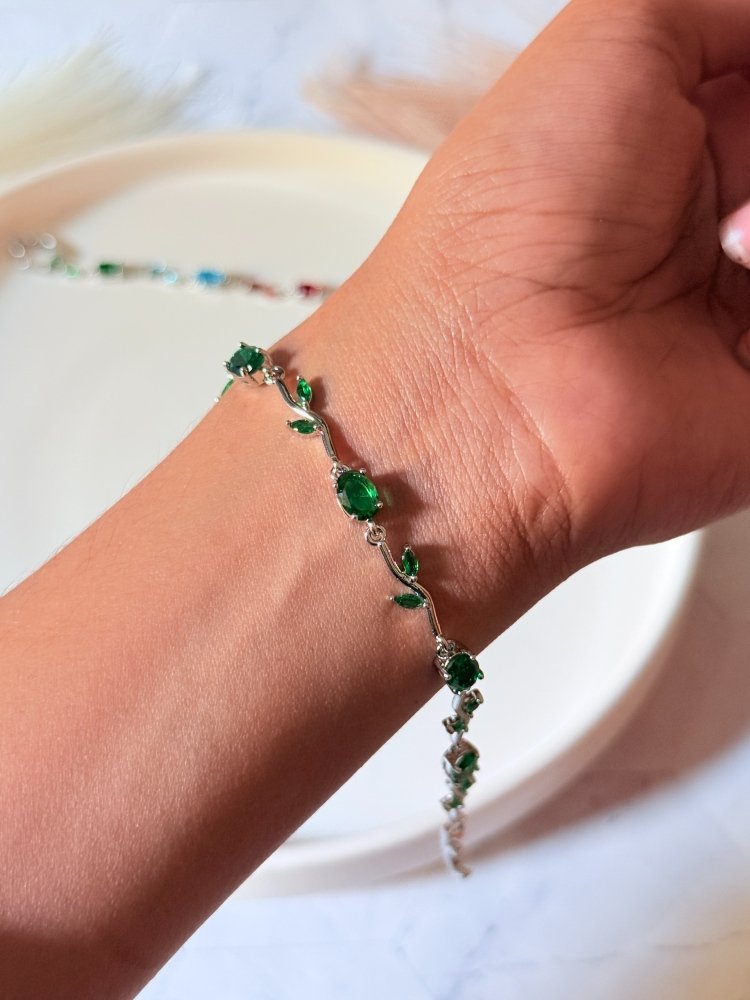 green-silver-tulip-bracelet