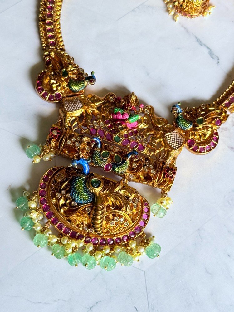 peacock-traditional-set
