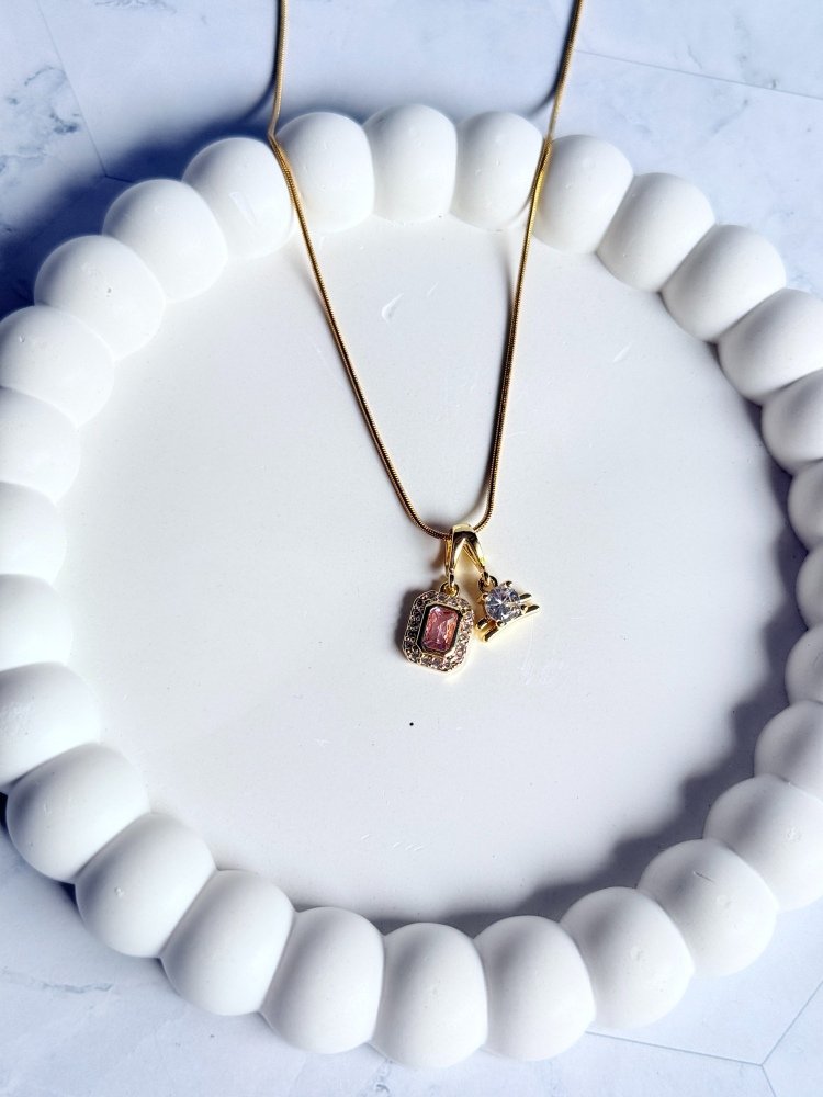 pink-stone-pendant-necklace