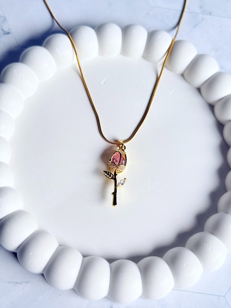 pink-tulip-necklace