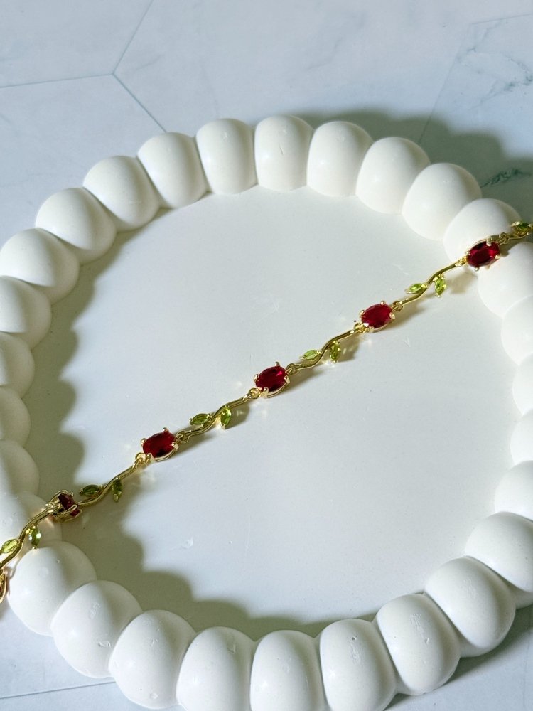 red-green-tulip-bracelet