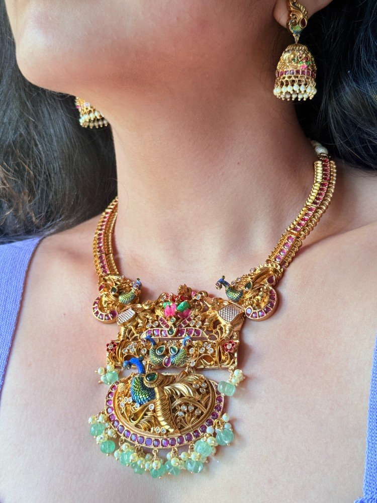 unique-peacock-necklace-set