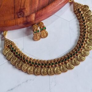 green-stone-coin-choker-set
