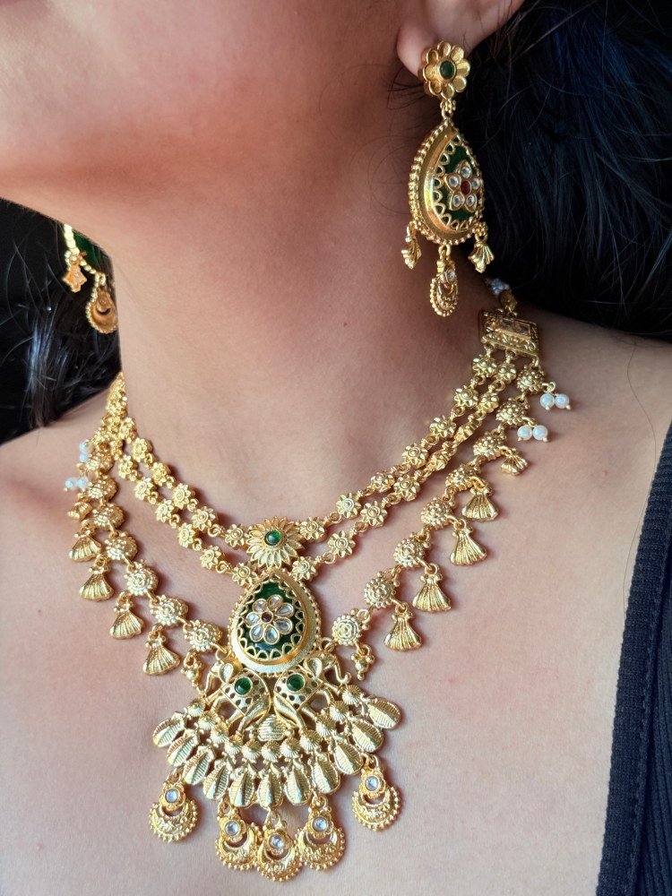 green-stone-gorgeous-necklace