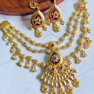 red-stone-gorgeous-necklace