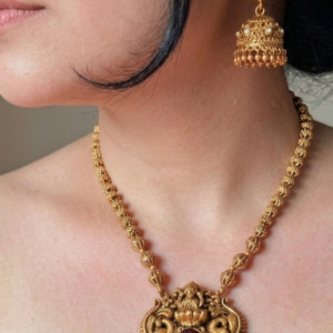 red-stone-mahalakshmi-set
