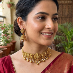 temple-lakshmi-golden-choker-set