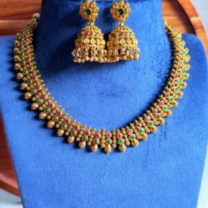 traditional sleek necklace set traditional-sleek-necklace-set