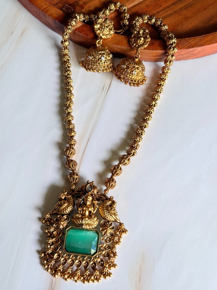 mint-green-antique-temple-set