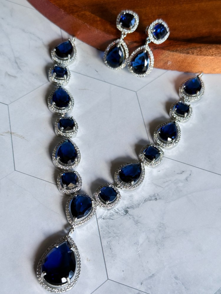 AD-necklace-set