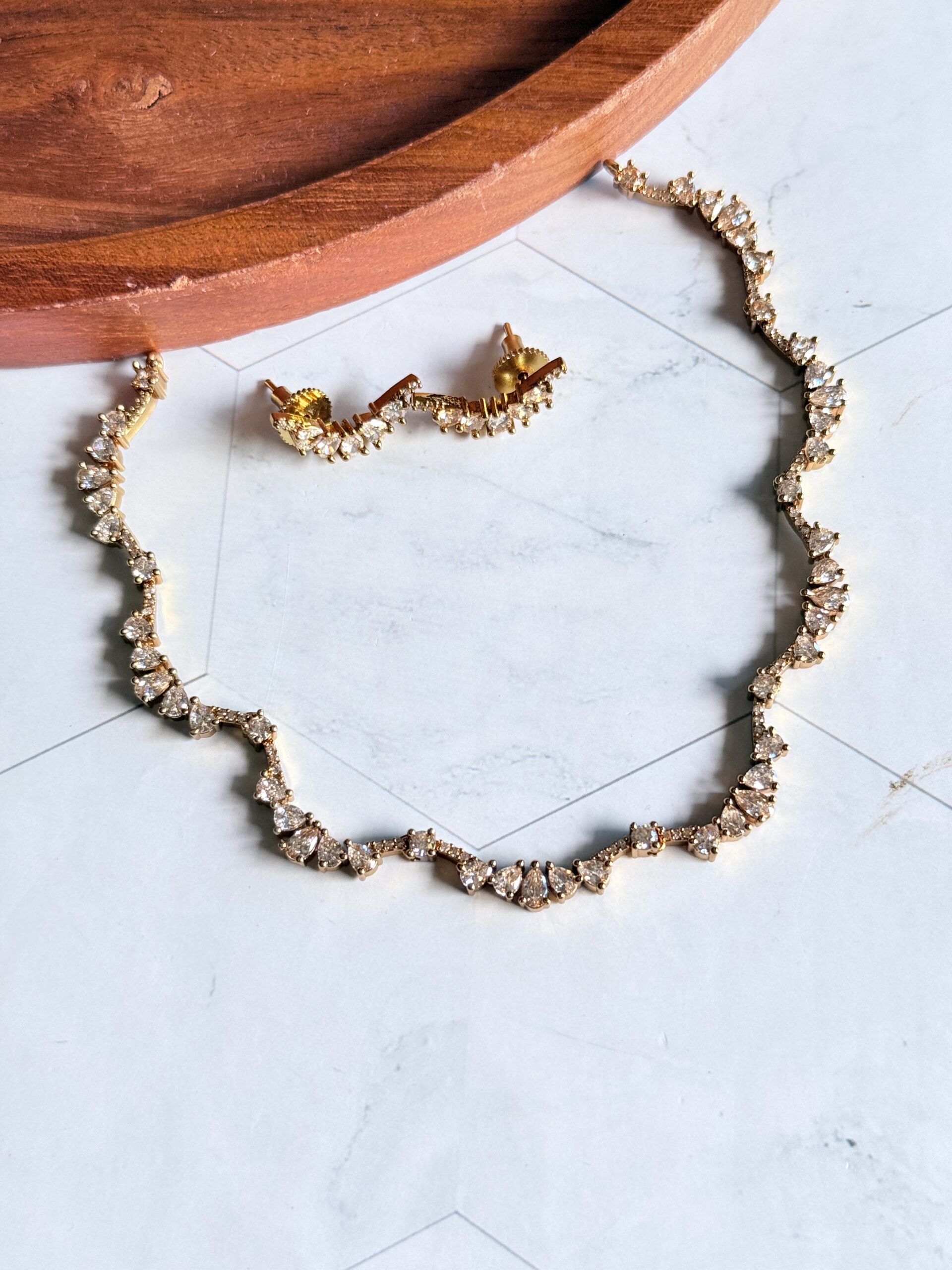 white-moon-stone-necklace-set