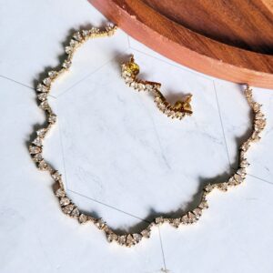 sleek-moon-stone-choker-set