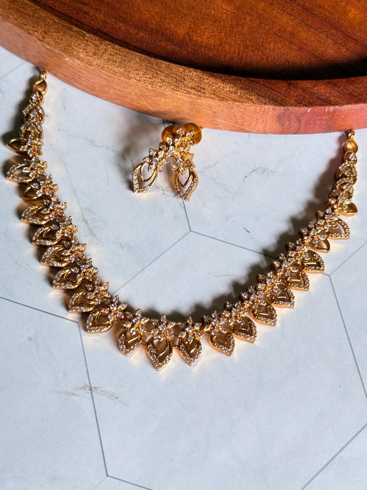 ad-necklace-set