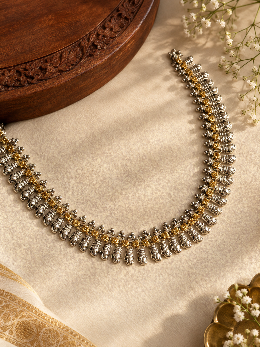 single-line-silver-look-alike-necklace