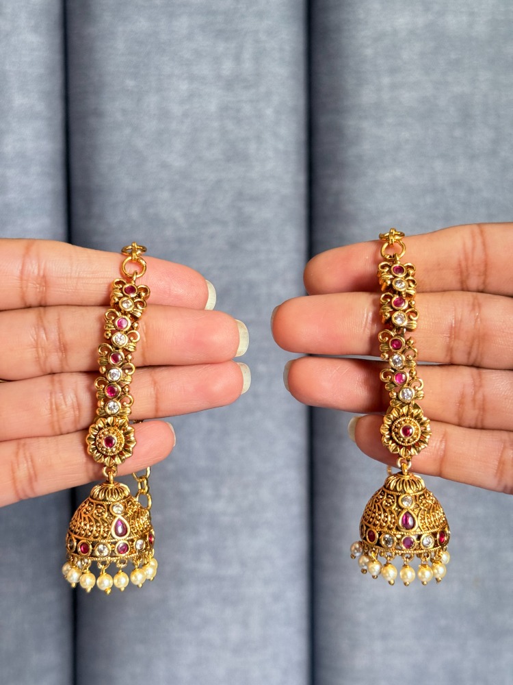 stone-studded-jhumka-earchain