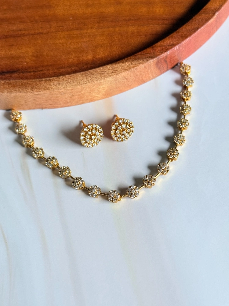 white-stone-necklace-set